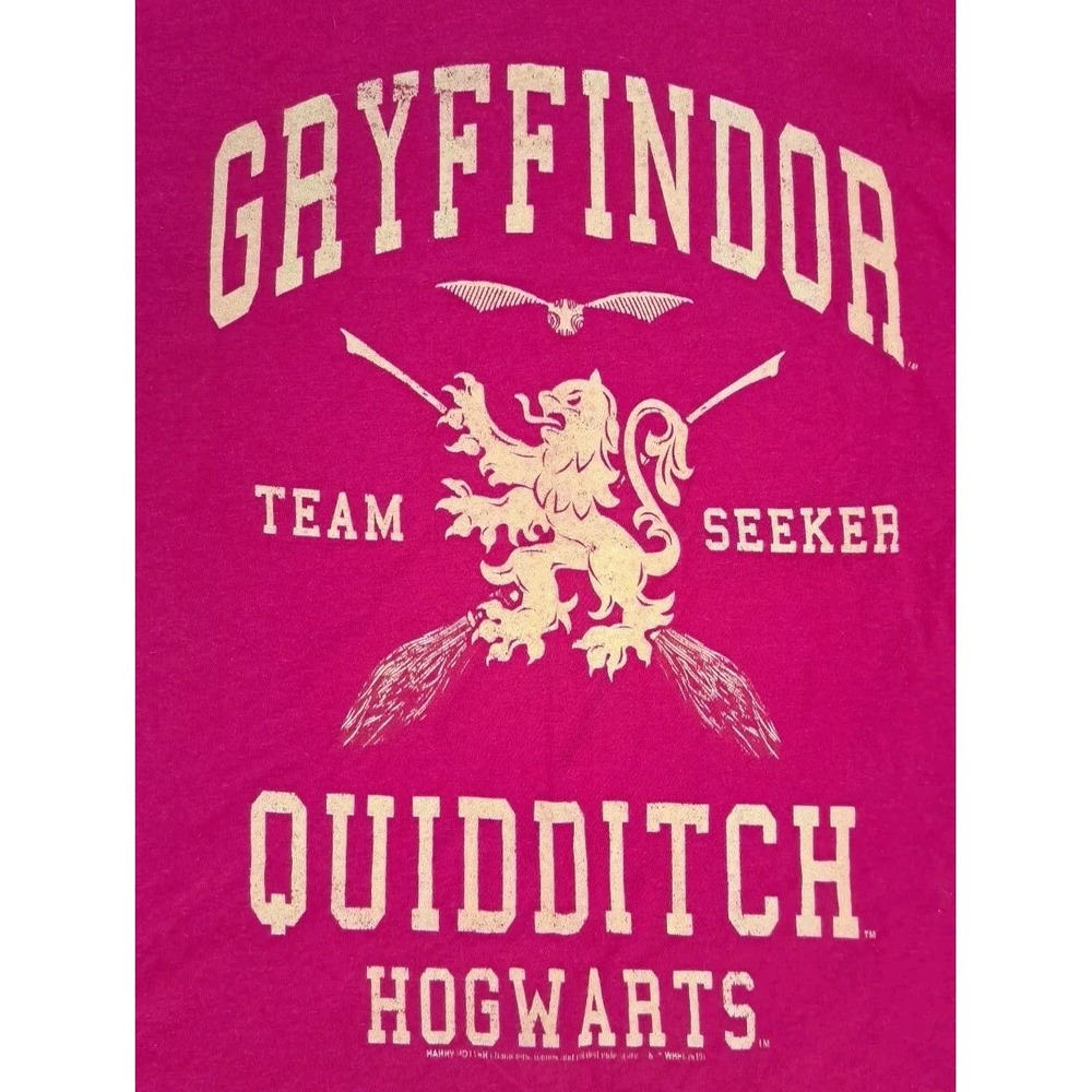 Harry Potter Gryffindor Quidditch T-Shirt Crest Unisex Sz. M Red Cotton Hogwarts